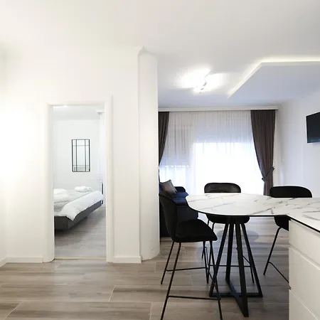 公寓 Point Apartmani,