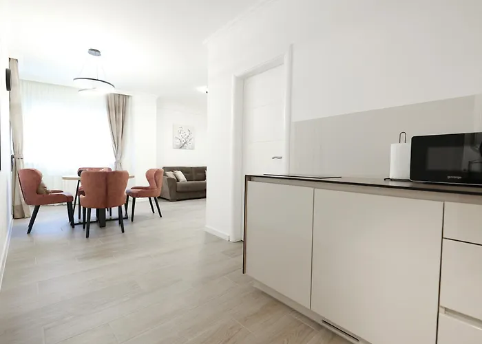 شقة Point Apartmani, *